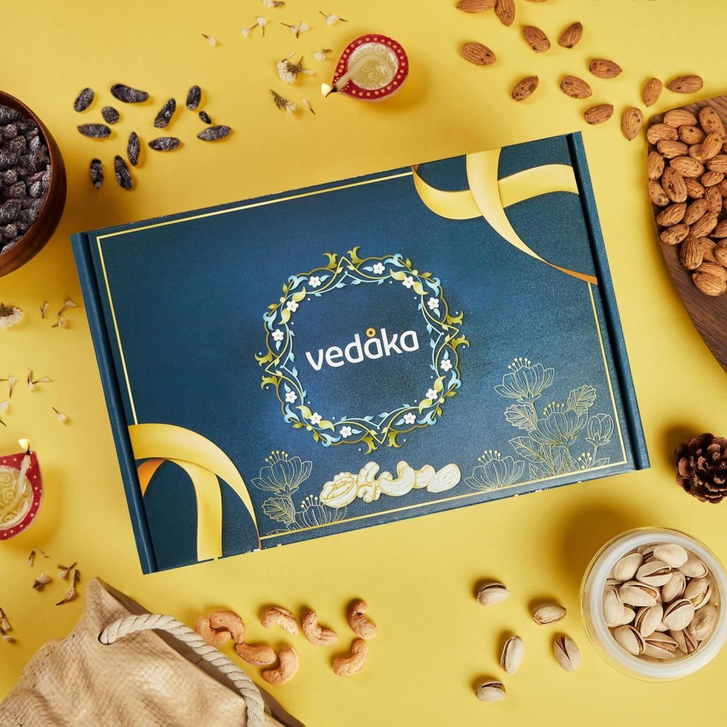 Latest Deal On Amazon Brand - Vedaka Premium Flavored Dry Fruits - 500 gm Gift Box - Dealsified