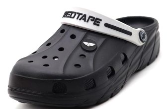 Red Tape Men Pull On Clogs