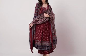 KLOSIA Women’s Rayon Printed Anarkali Kurta and Pant with Dupatta Set